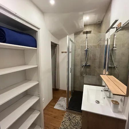 Apartment T2 Cosy 700 M De La Grotte *